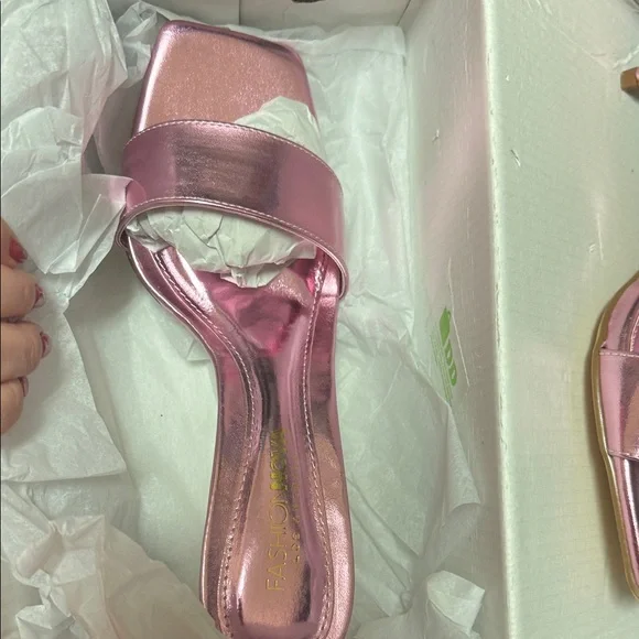 Fashion Nova Shiny Pink Heels - Picture 2 of 4